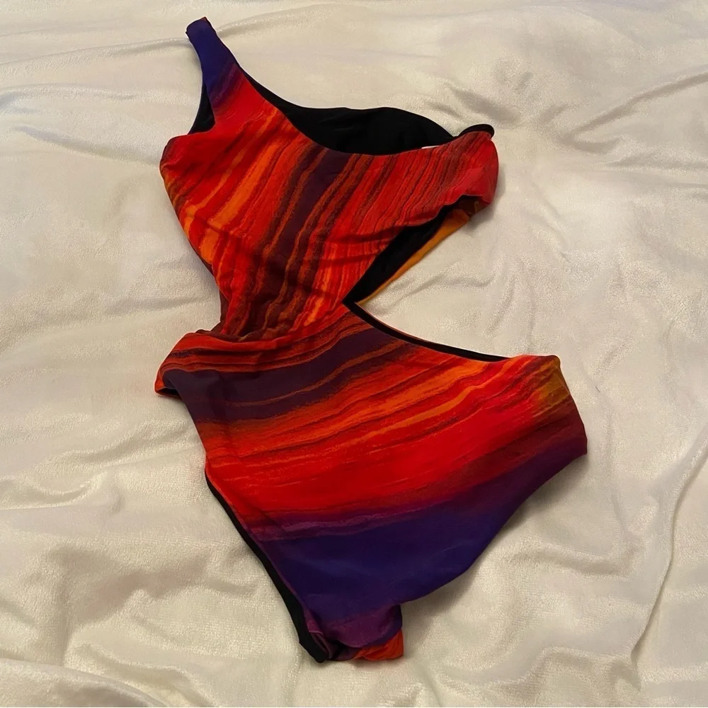 New! BFyne Sunset Print Ruby One-Shoulder Cutout One-Piece Swimsuit 3498
